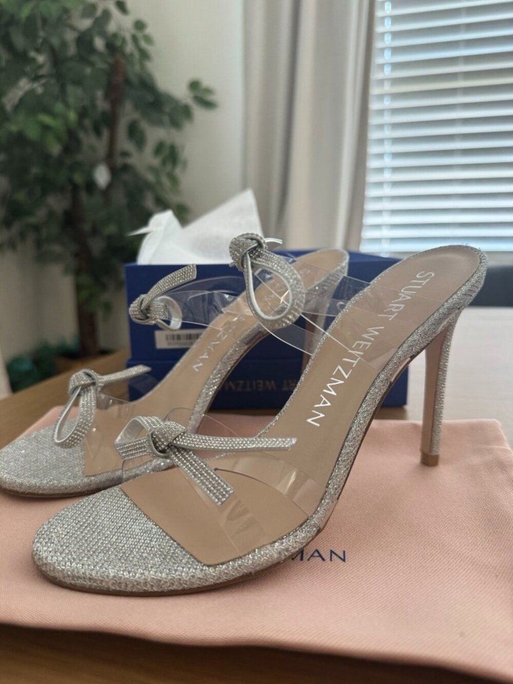 Stuart Weitzman Silver Glitter Knot-Trim Pumps